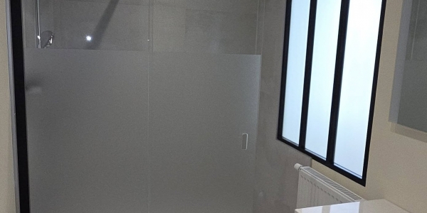 Création d'une salle de bain dans une chambre à Tournai