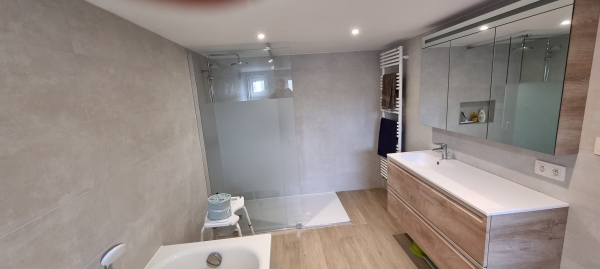 Rénovation d'une salle de bain à Wodec.
